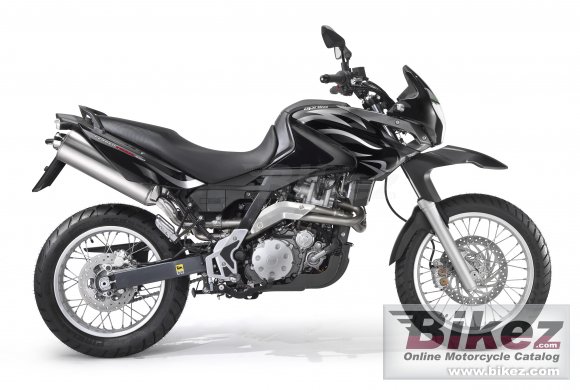 2012 Aprilia Pegaso 650 Trail photo